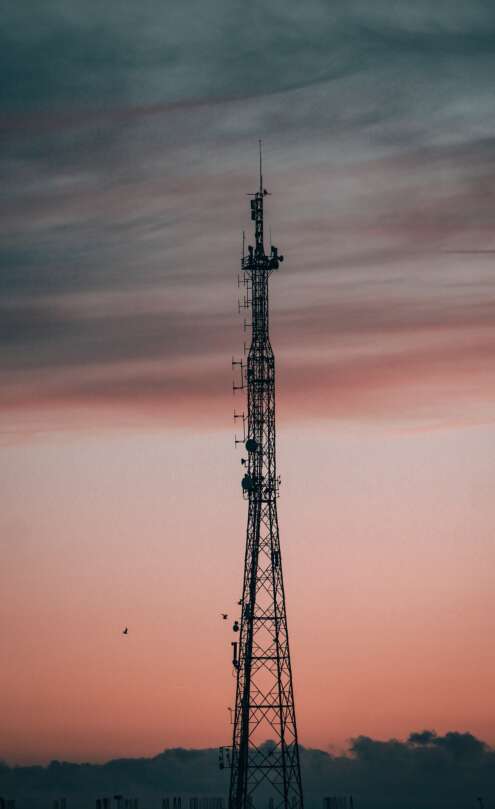 telecommunication-tower-5899654_1920